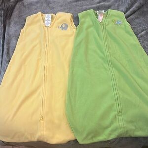 2 baby sleep blankets for ages 6 to 12 months